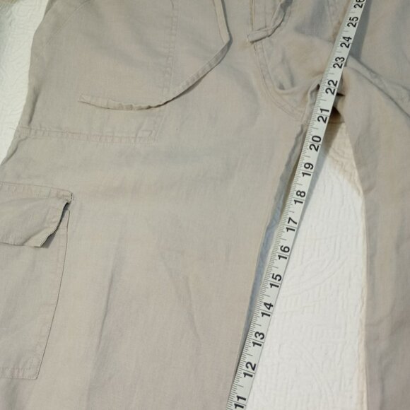 Elan 100% Linen Cargo Capri Pants Size M Womens Beige - Picture 8 of 9